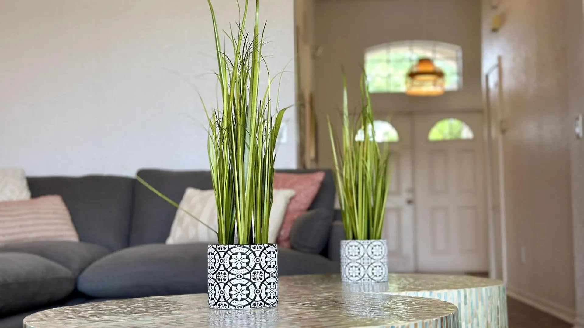 Convenient To Restaurants, Pool, Golf Views Villa Davenport